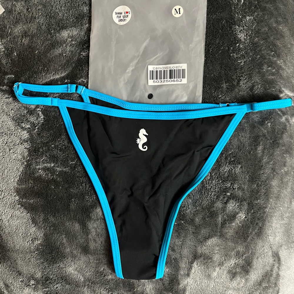 Bikini bottoms